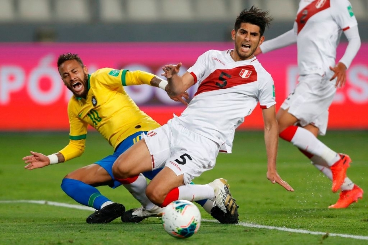 Peru thi đấu rất quyết liệt (Ảnh: Getty).