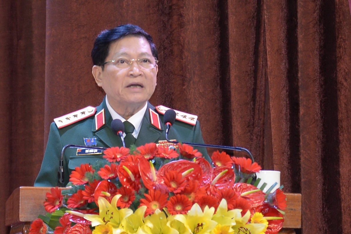 Đại tướng Ngô Xuân Lịch, Ủy viên Bộ Chính trị, Bộ trưởng Bộ Quốc phòng phát biểu tại Đại hội 