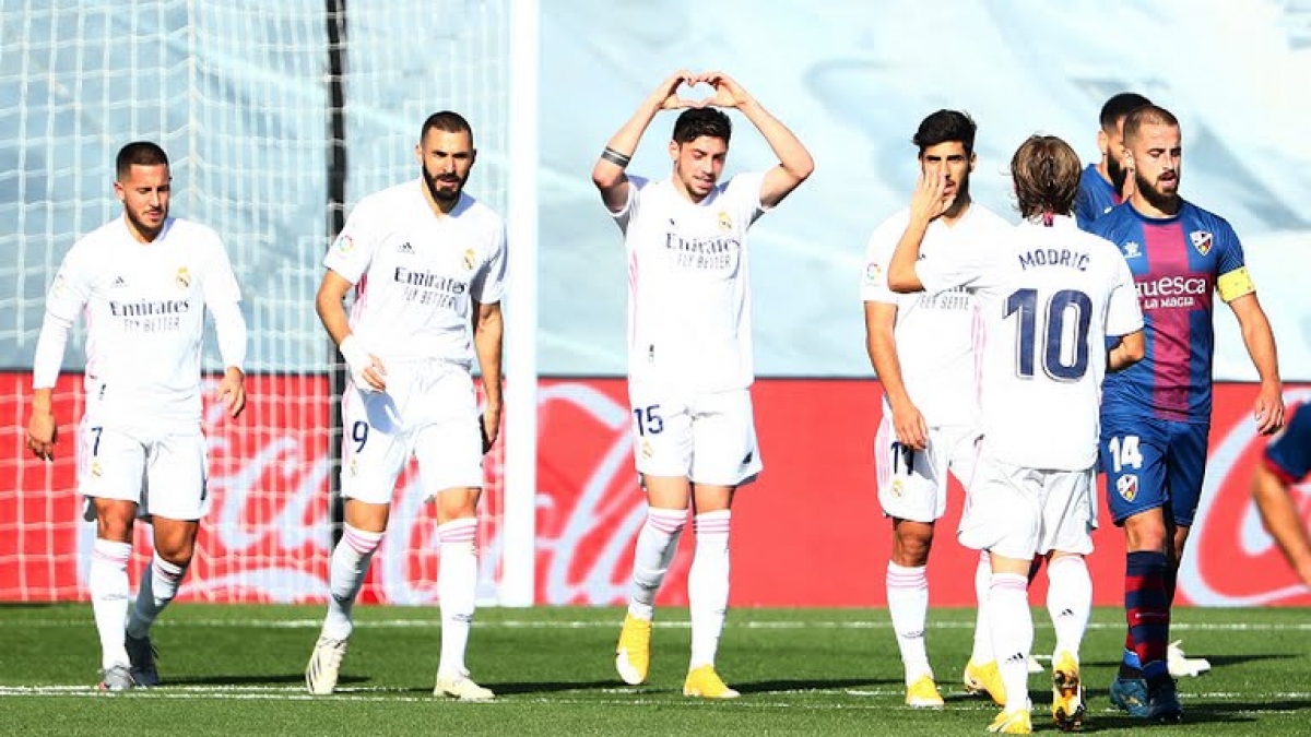 Real Madrid thắng thuyết phục SD Huesca (Ảnh: Reuters).