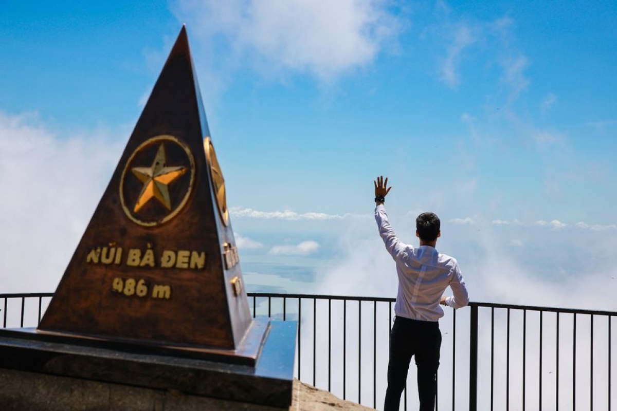 Blogger Hải An đã “xách balo lên và đi” đến những hành trình cứ… xa dần và thú vị hơn