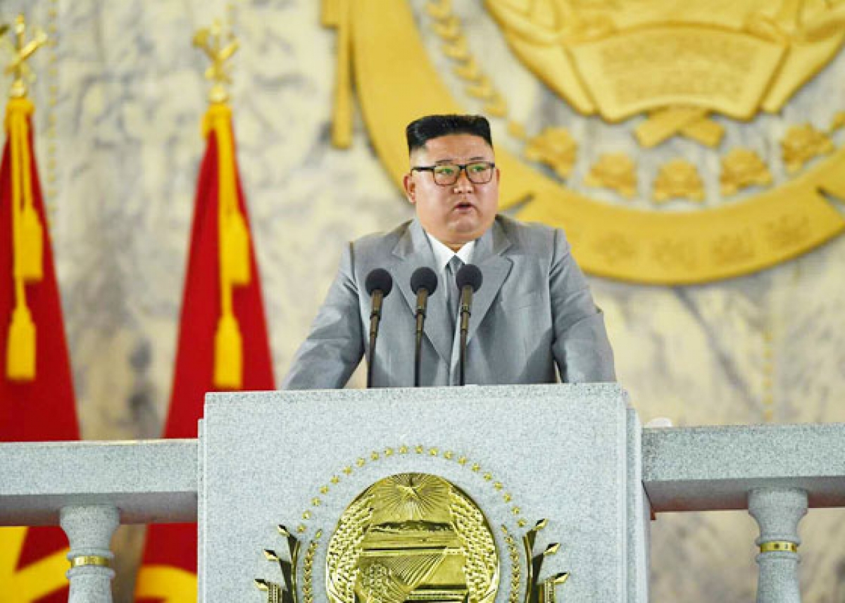 Nhà lãnh đạo Triều Tiên có bài phát biểu quan trọng tại Lễ kỷ niệm, khẳng định sẽ tiếp tục tăng cường sức mạnh quân sự và quốc phòng, đồng thời  cho biết ông kỳ vọng Triều Tiên và Hàn Quốc sẽ hợp tác trở lại sau khi đại dịch kết thúc. (Nguồn Rodong Sinmun.)