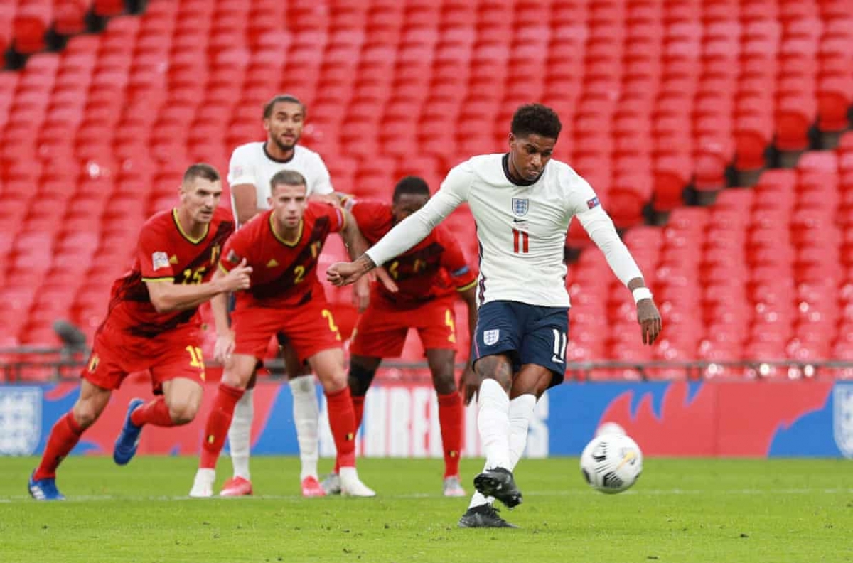 Thua kém về thế trận nhưng ĐT Anh bất ngờ có bàn quân bình tỷ số 1-1 nhờ công của Rashford trên chấm phạt đền. (Ảnh: Reuters).