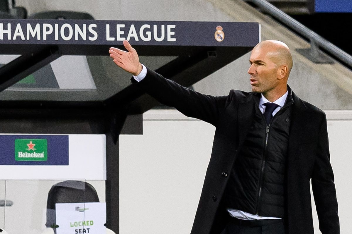 Thầy trò HLV Zidane "hút chết" trước Monchengladbach. (Ảnh: Getty)