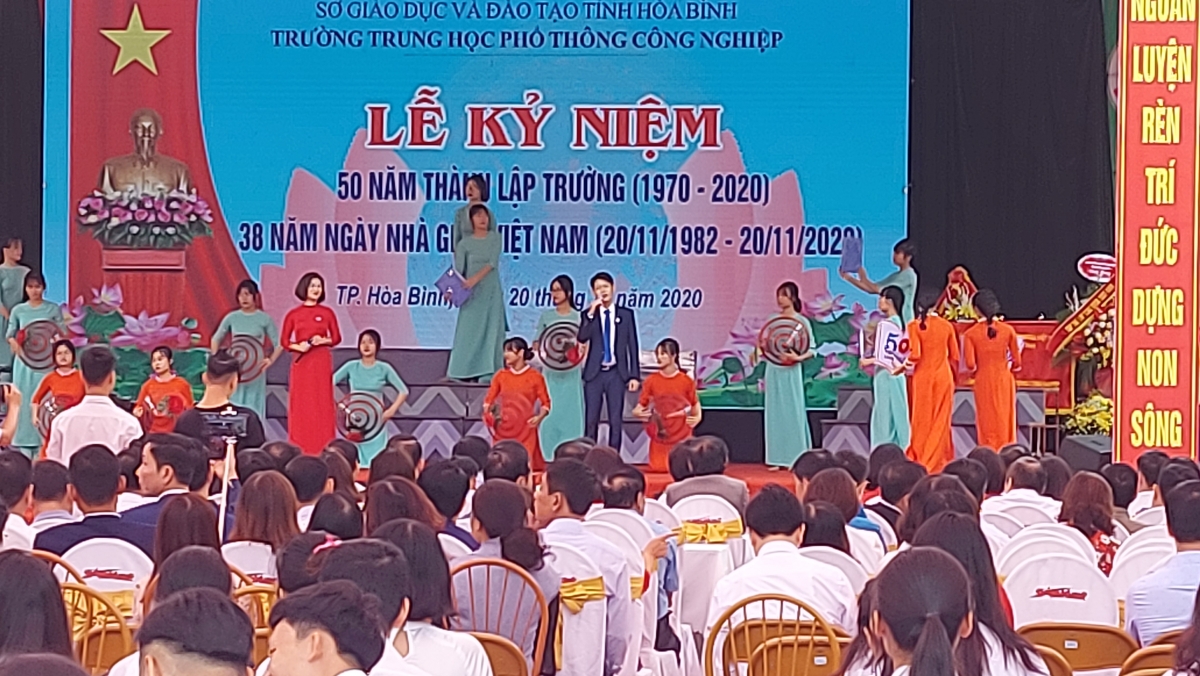 Trường THPT Công nghiệp Hoà Bình kỷ niệm 50 năm thành lập.