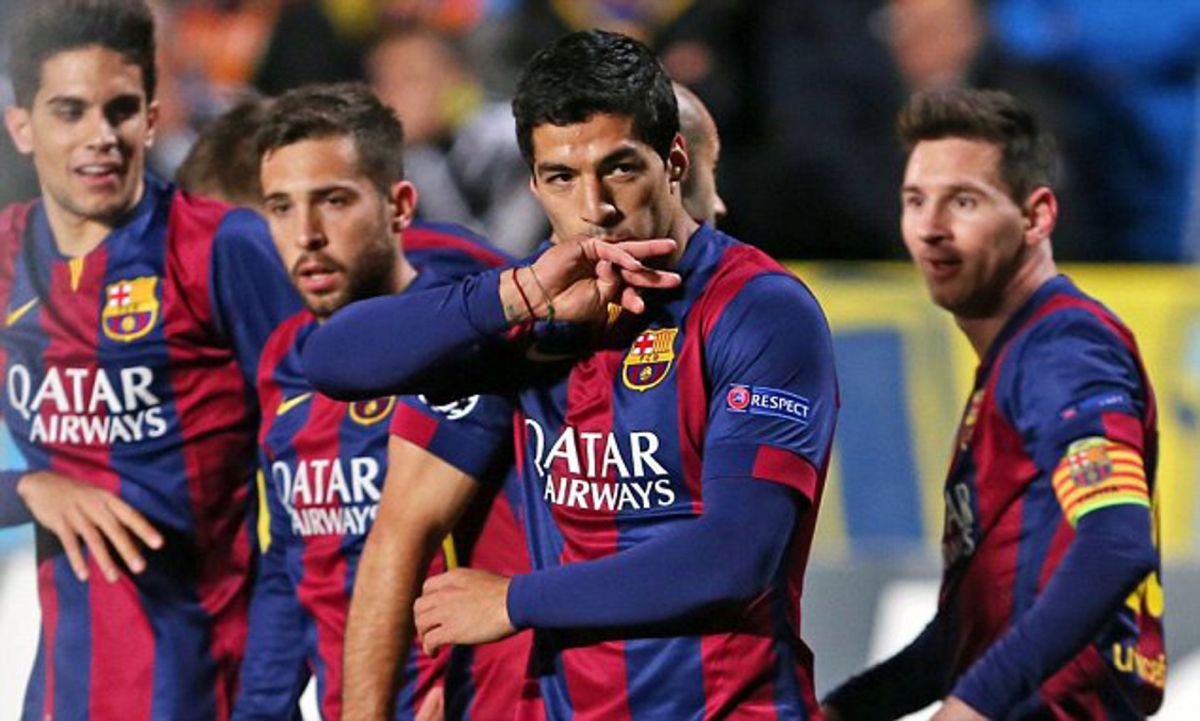 Ngày này năm xưa: Suarez ghi bàn đầu tiên cho Barca (Ảnh: Getty).