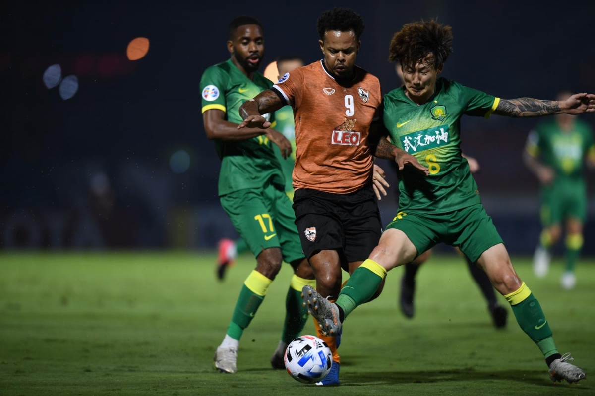 Chiangrai United (áo da cam) sẽ di chuyển đến Qatar để đá nốt các trận còn lại của AFC Champions League 2020. (Ảnh: AFC).