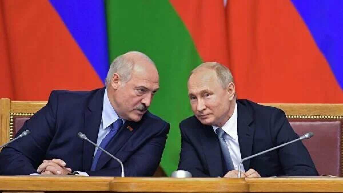 Tổng thống Belarus A.Lukashenko và Tổng thống Nga V.Putin.
(Nguồn: Rianovosti)