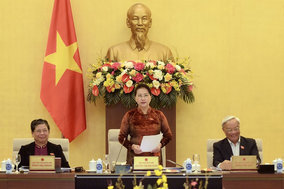 Chủ tịch Quốc hội Nguyễn Thị Kim Ngân phát biểu khai mạc phiên họp. (Ảnh: Quochoi.vn)