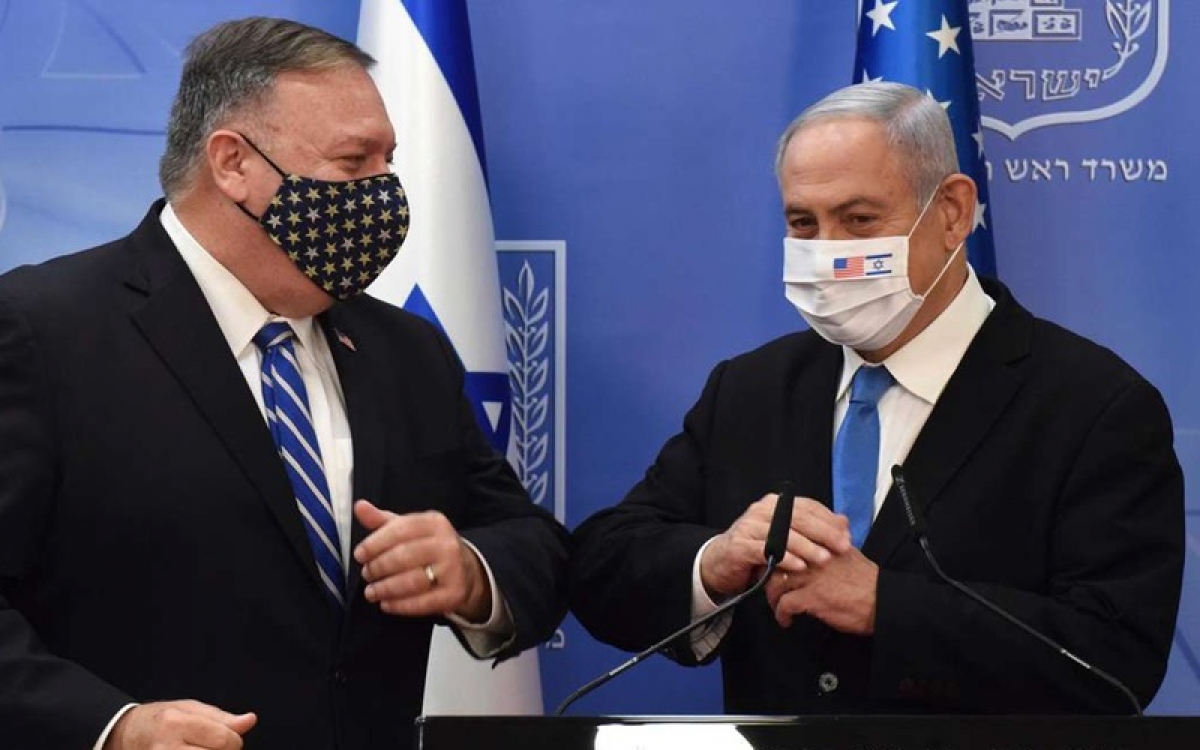 Ngoại trưởng Mỹ Pompeo và Thủ tướng Israel Netanyahu. Ảnh: The National.
