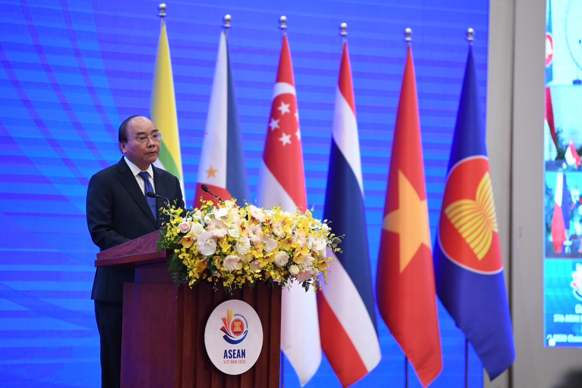 Thủ tướng Nguyễn Tấn Dũng phát biểu tại Lễ bế mạc Hội nghị cấp cao ASEAN lần thứ 37.