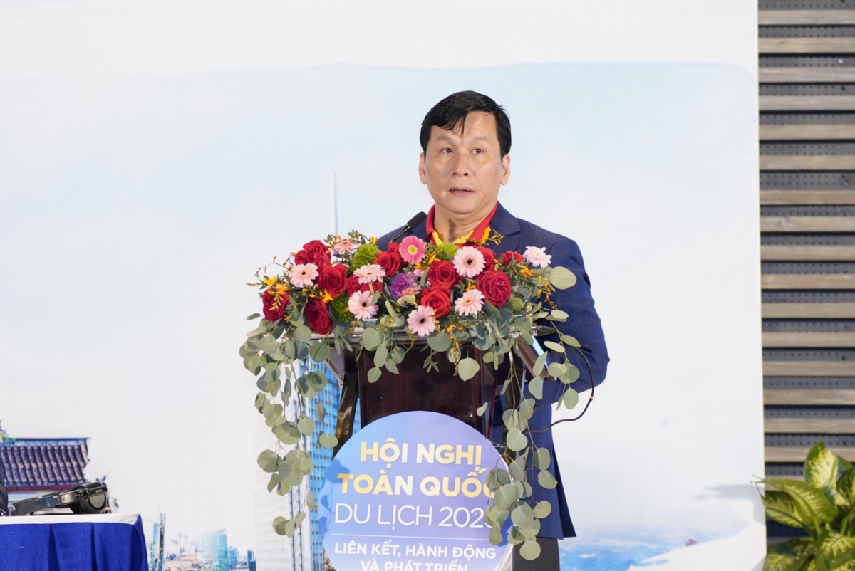 Giám đốc Điều hành Vietjet Đinh Việt Phương phát biểu tại hội nghị.
