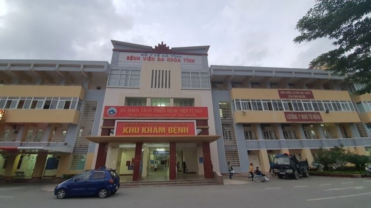 Bệnh viện đa khoa Hà Tĩnh nơi xảy ra sự việc.
