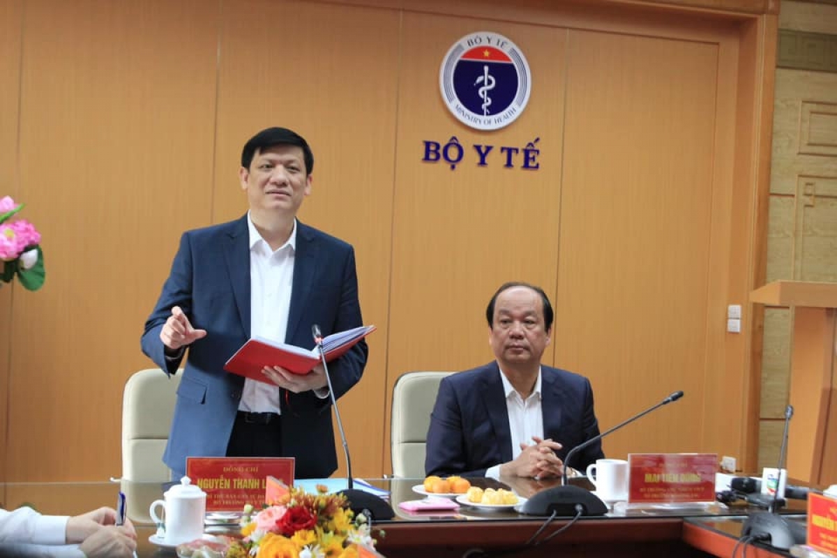 Tổ công tác của Chính phủ làm việc tại Bộ Y tế.