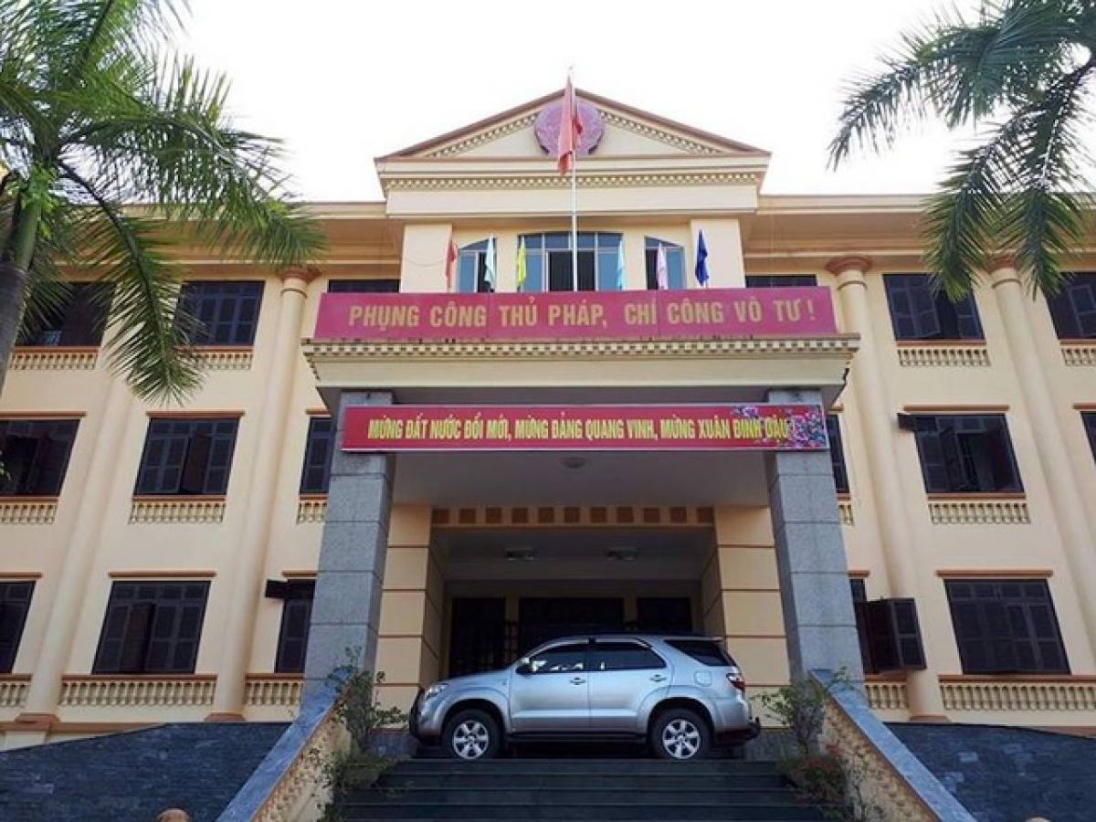 TAND tỉnh Lào Cai đã xét xử phúc thẩm và tuyên Hợp đồng mua bán nợ giữa ngân hàng với Công ty Tân Trà Việt là hợp pháp.