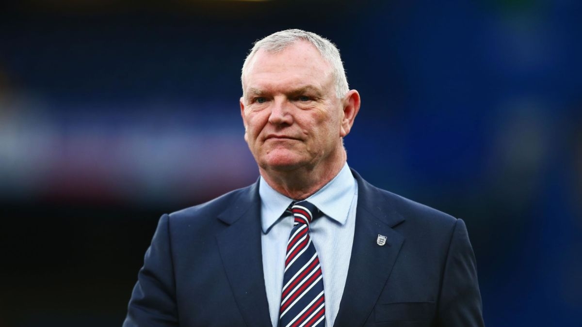 Ông Greg Clarke từ chức Chủ tịch FA. (Ảnh: Getty).