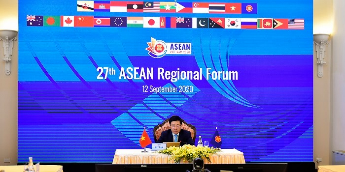 Phó Thủ tướng, Bộ trưởng Bộ Ngoại giao Việt Nam Phạm Bình Minh đã chủ trì Hội nghị Bộ trưởng Ngoại giao ASEAN lần thứ 27.