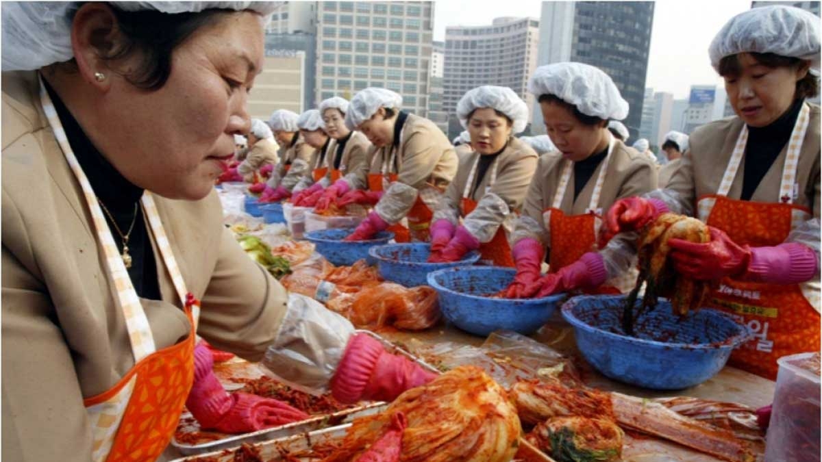 Tính đến quý III, kim ngạch xuất khẩu dưa muối kim chi của Hàn Quốc đạt 190 triệu USD. (Ảnh minh họa: Bloomberg)