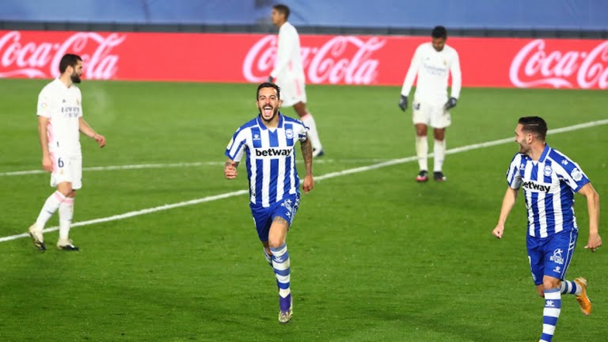 Deportivo Alaves có bàn mở tỉ số từ rất sớm (Ảnh: Reuters).
