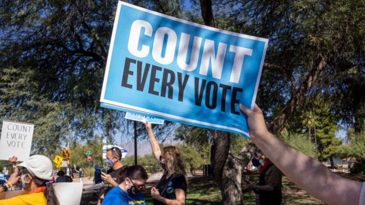 AP, Fox News đều tuyên bố ứng cử viên Joe Biden thắng ở Arizona, trong khi phần lớn các hãng khác đều chưa công bố ai là người chiến thắng ở bang này. Ảnh: Arizona