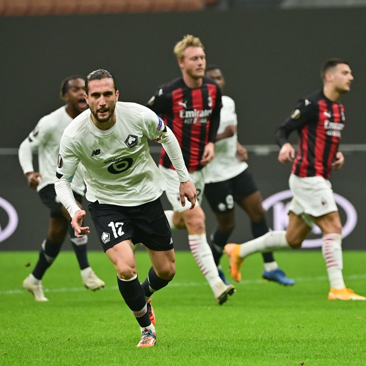 Lille thắng đậm AC Milan tại San Siro (Ảnh: Getty).