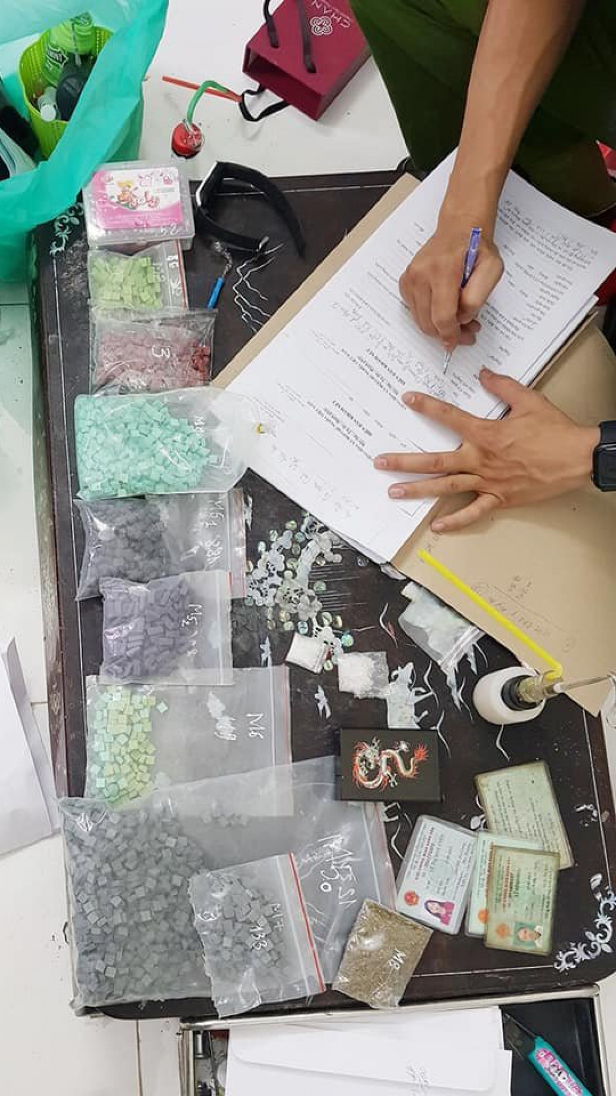 Số ma túy công an thu giữ tại 2 căn nhà Việt thuê