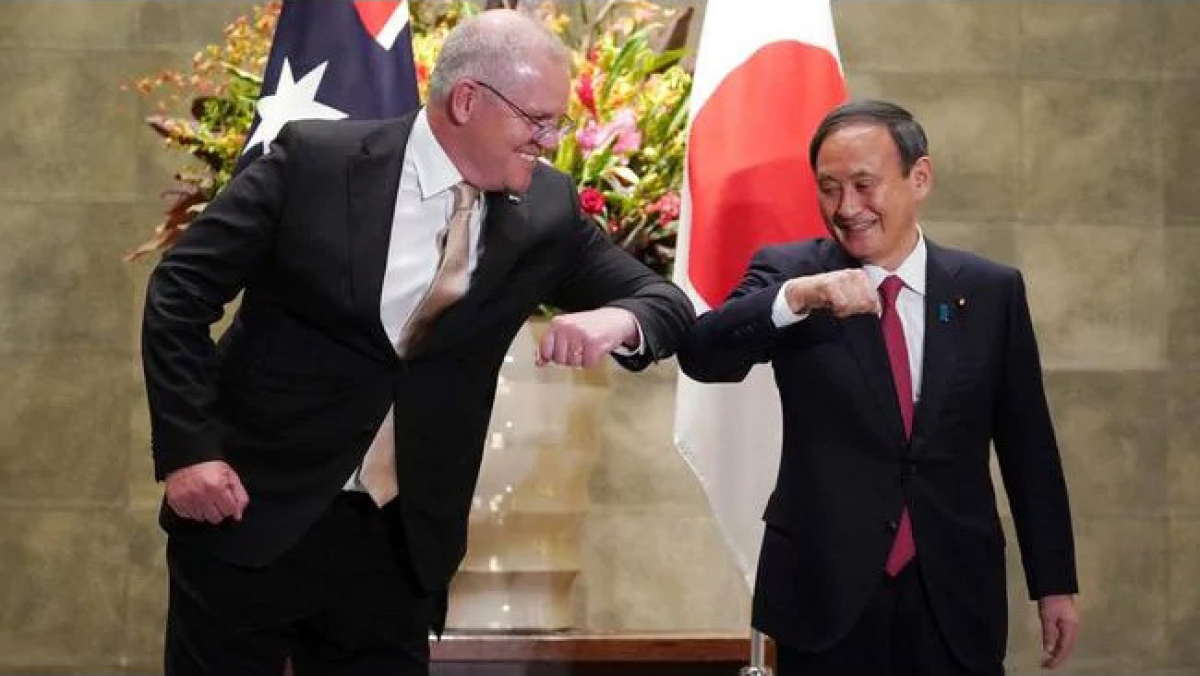 Thủ tướng Australia Scott Morrion (trái) gặp mặt Thủ tướng Nhật Bản Yoshihide Suga vào ngày hôm qua. Nguồn Reuters