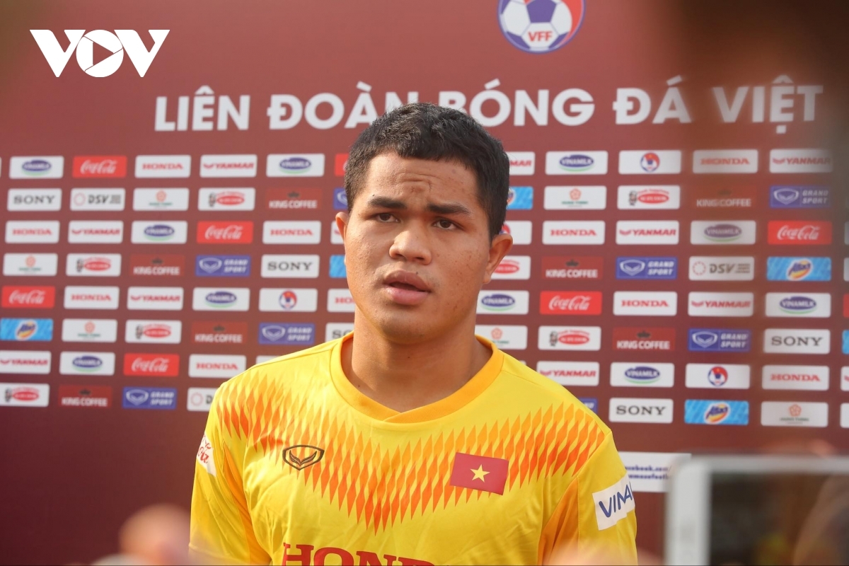 Dụng Quang Nho là một trong những cầu thủ phải tập riêng trong buổi tập gần nhất của U22 Việt Nam.