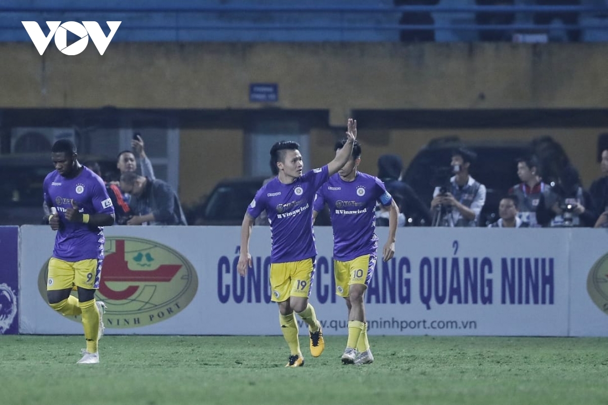Quang Hải giúp Hà Nội FC tạo ra bước ngoặt trước Sài Gòn FC. (Ảnh: Minh Hoàng)