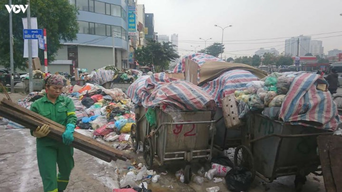 Hà Nội đang phải đối mặt với một “cuộc khủng hoảng rác” chưa từng có. (Ảnh minh họa)