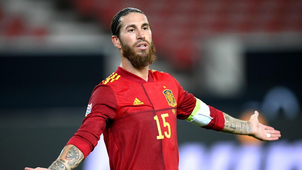 Sergio Ramos đang có cơ hội để trở thành cầu thủ có số lần khoác áo ĐTQG nhiều nhất thế giới bóng đá. (Ảnh: Getty).
