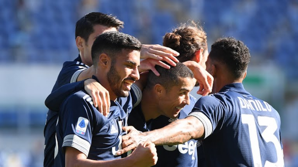 Ronaldo ghi bàn mở tỉ số cho Juventus từ sớm (Ảnh: Reuters).