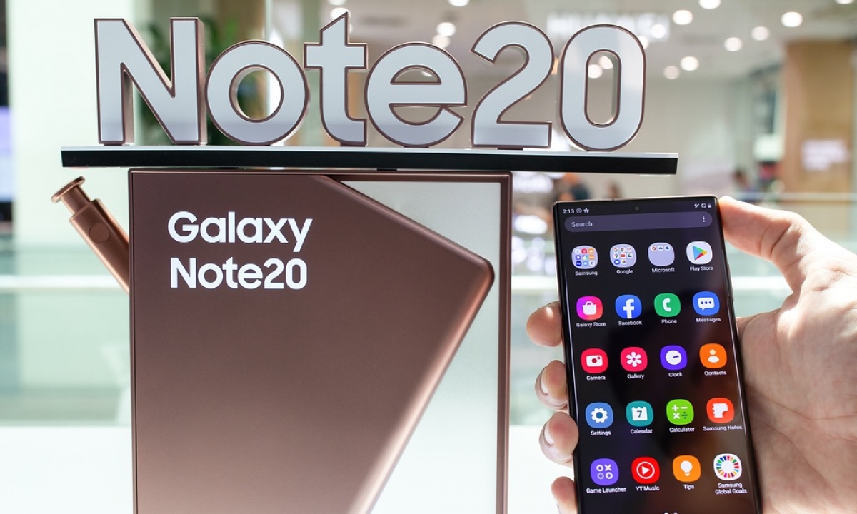 Galaxy Note20 Ultra có giá cao hơn 300 USD so với iPhone 12 Pro nhưng hiệu suất kém hơn.