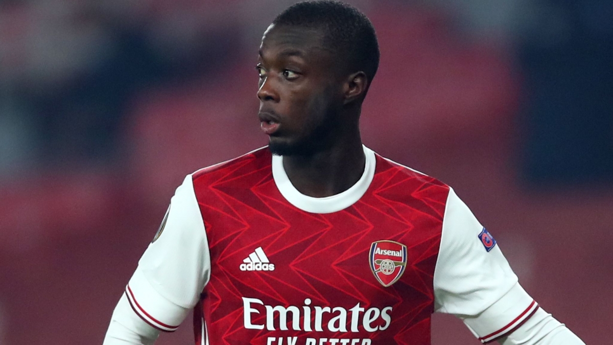 Pepe bức xúc khi mới chỉ có 1 lần đá chính cho Arsenal kể từ đầu mùa. (Ảnh: Sky).
