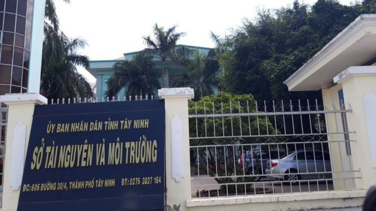Loạt cựu cán bộ Trung tâm quan trắc TN&amp;MT Tây Ninh bị truy tố vì gây thiệt hại ngân sách Nhà nước.