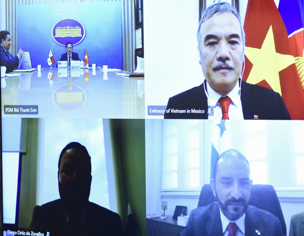 Toàn cảnh phiên hội đàm.