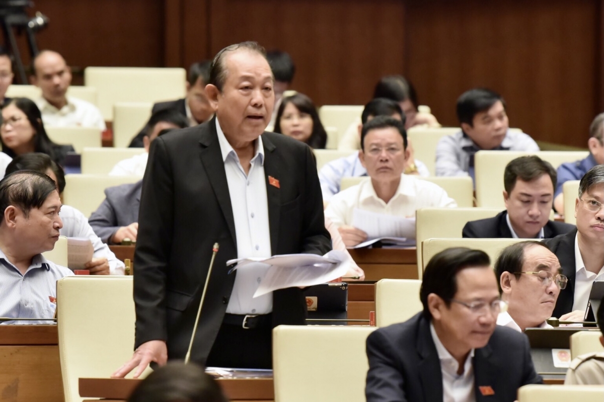 Phó Thủ tướng Thường trực Trương Hòa Bình trả lời chất vấn trước Quốc hội 