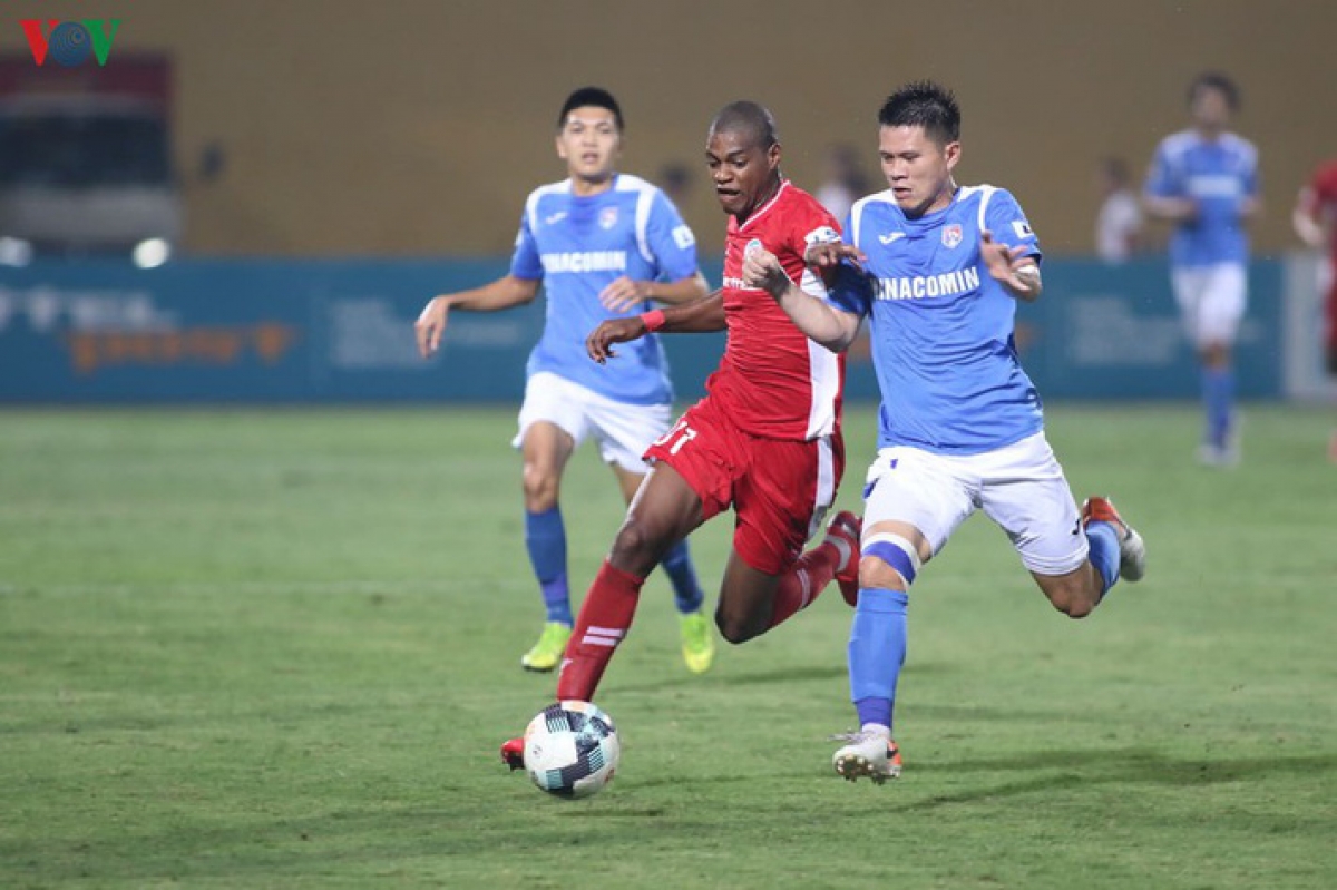 Viettel và Than Quảng Ninh hòa 1-1 trong trận đấu ở giai đoạn I V-League 2020. (Ảnh: Trần Tiến)