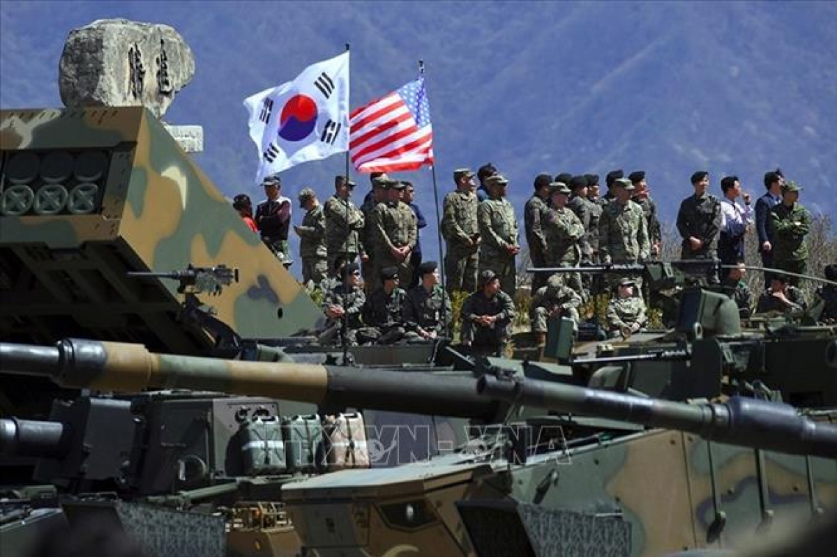Binh sĩ Hàn Quốc và Mỹ trong cuộc tập trận chung tại Pocheon, Hàn Quốc. Ảnh: AFP/TTXVN
