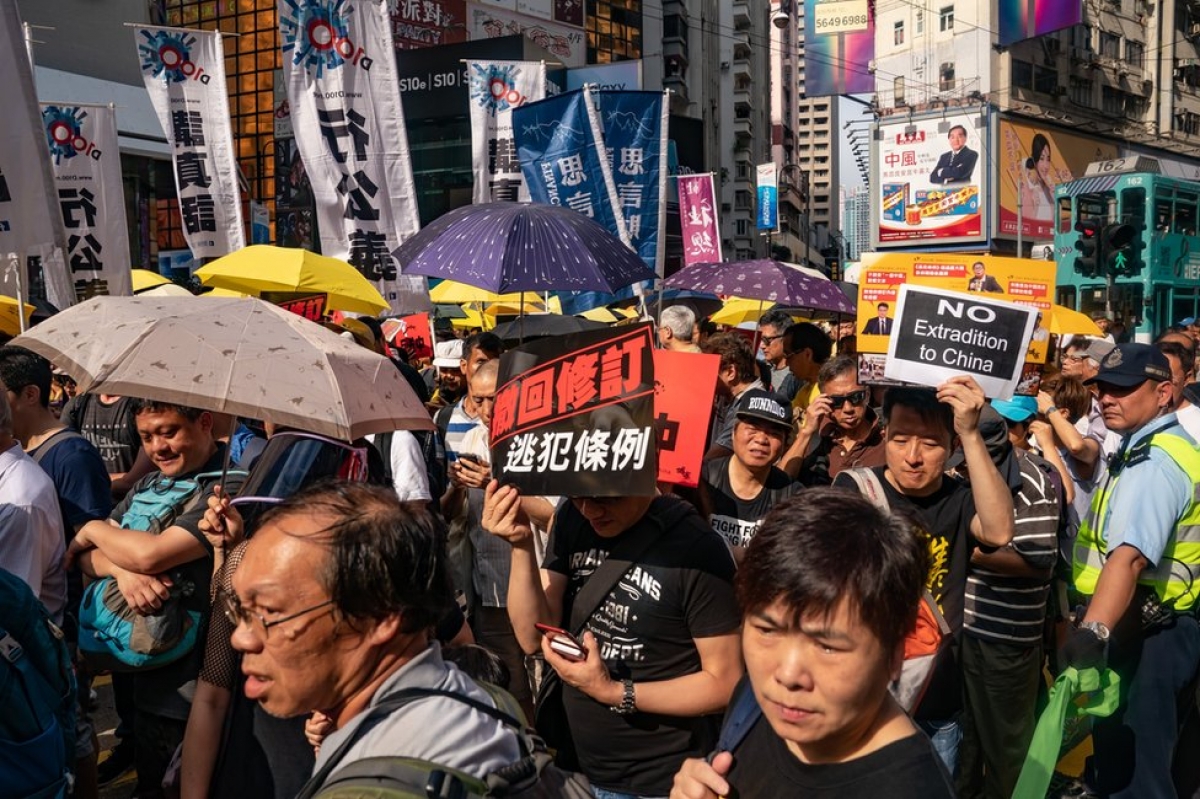 Người biểu tình tại Hong Kong. Ảnh: BBC.