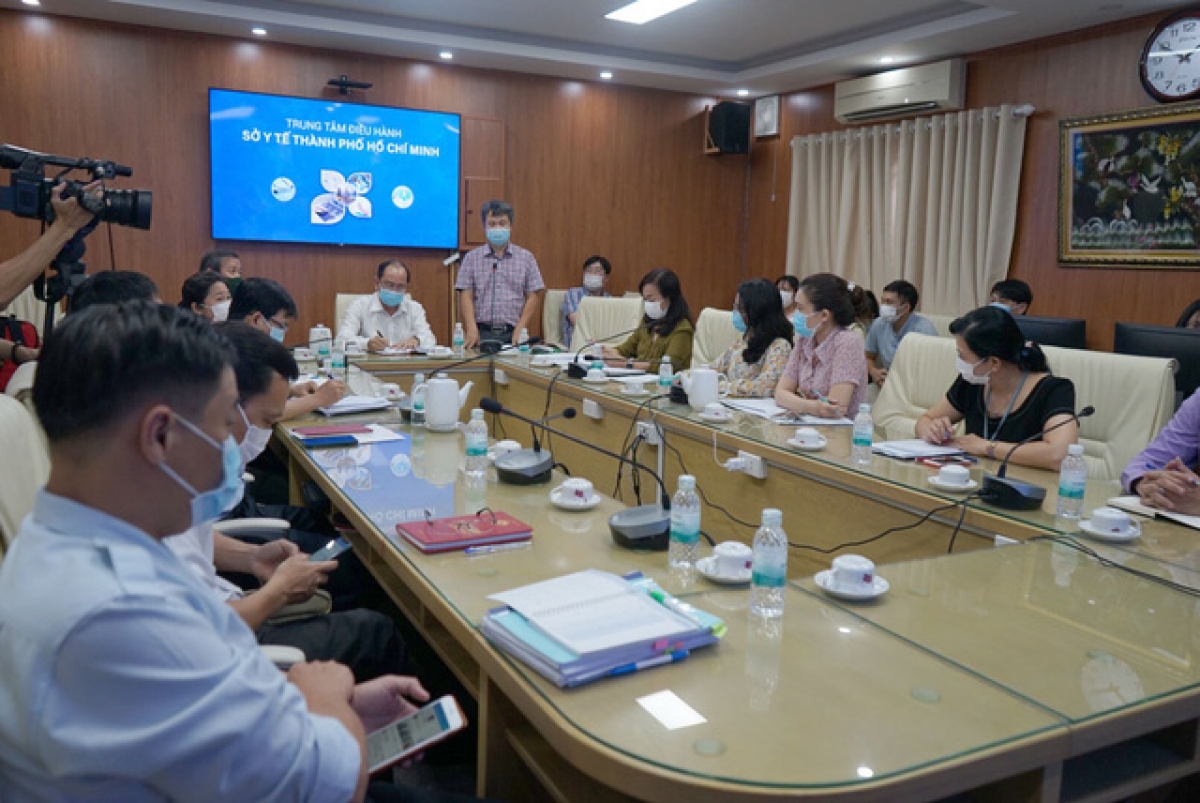 Buổi giao ban trực tuyến khẩn cấp của Sở Y tế chiều 1/12 về công tác phòng chống dịch sau 2 ca nhiễm Covid-19 tại TP.HCM. Ảnh: Kim Vân/Giadinh.net
