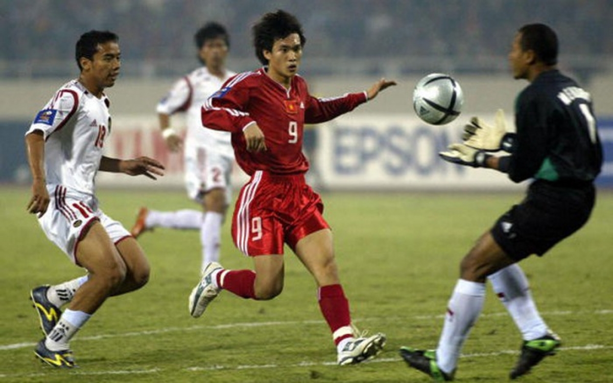 ĐT Việt Nam để lại nỗi thất vọng lớn ở Tiger Cup 2004. (Ảnh: VFF).