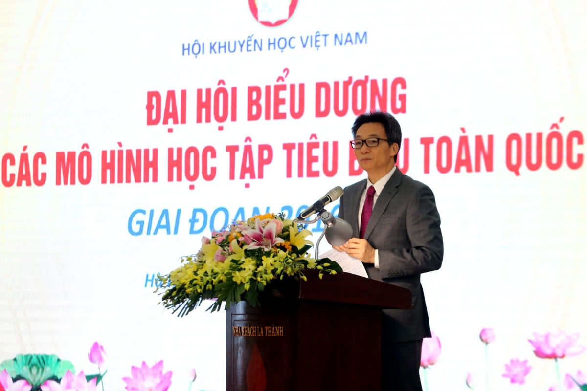 Phó Thủ tướng Vũ Đức Đam phát biểu tại đại hội.