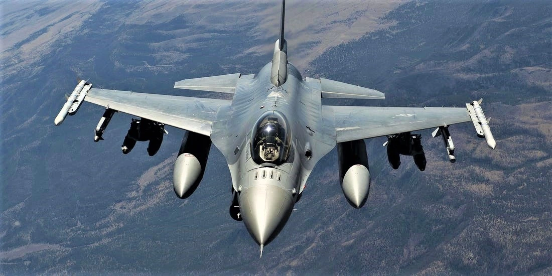 Tiêm kích F-16. Ảnh: Reuters