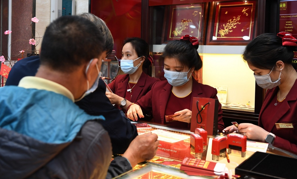 Từ nay đến Tết Nguyên đán, nhu cầu mua vàng của người Việt tăng sẽ đẩy giá vàng đi lên