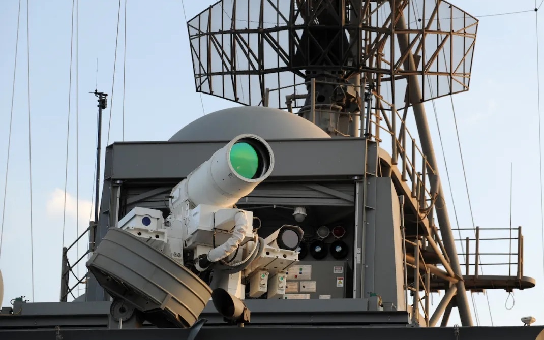 anh minh hoa vu khi My, - hai quan My.jpg