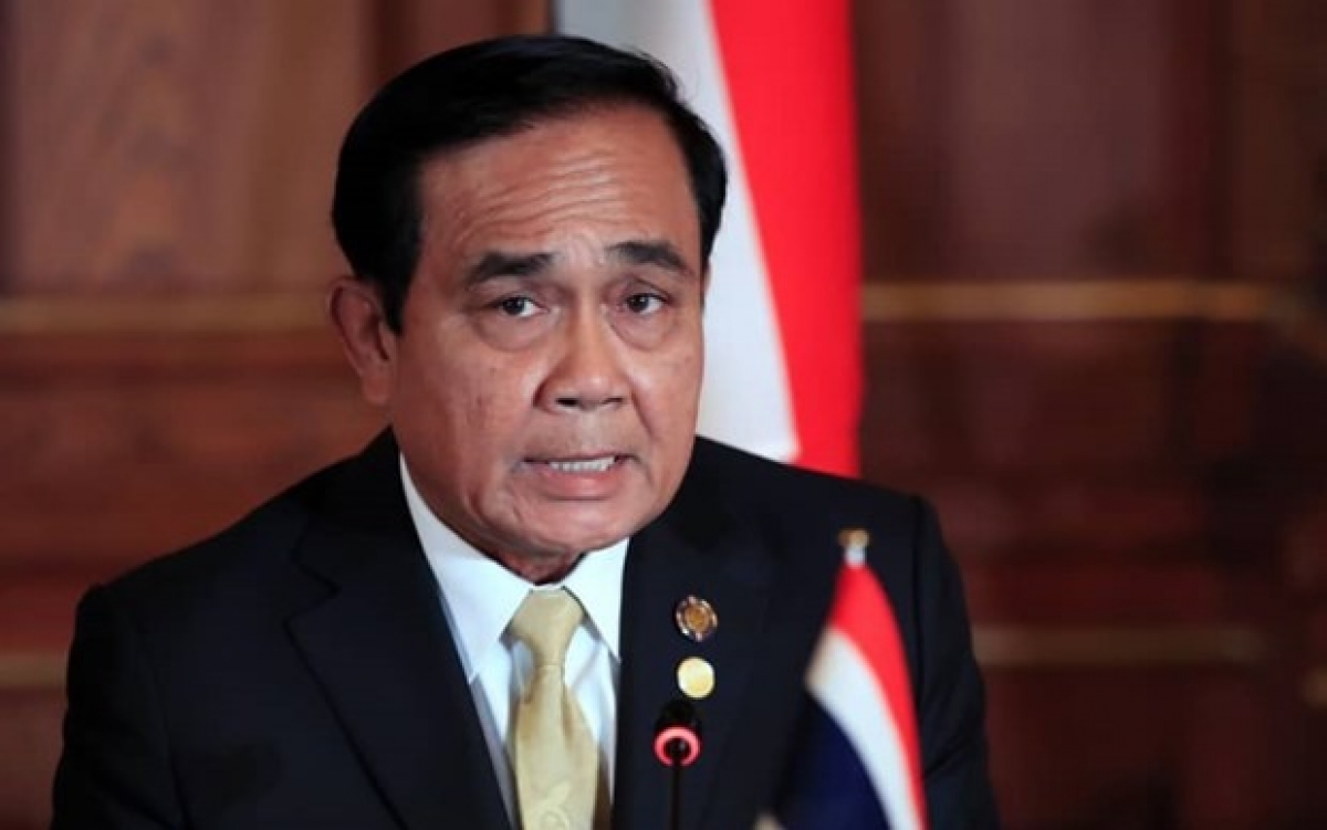 Ong prayut doi dien ap luc yeu cau tu chuc bo truong quoc phong thai lan hinh anh 1
