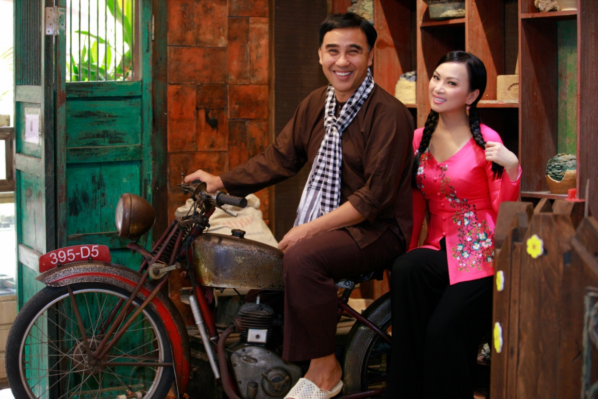 MC Quyền Linh và ca sĩ Hà Phương
