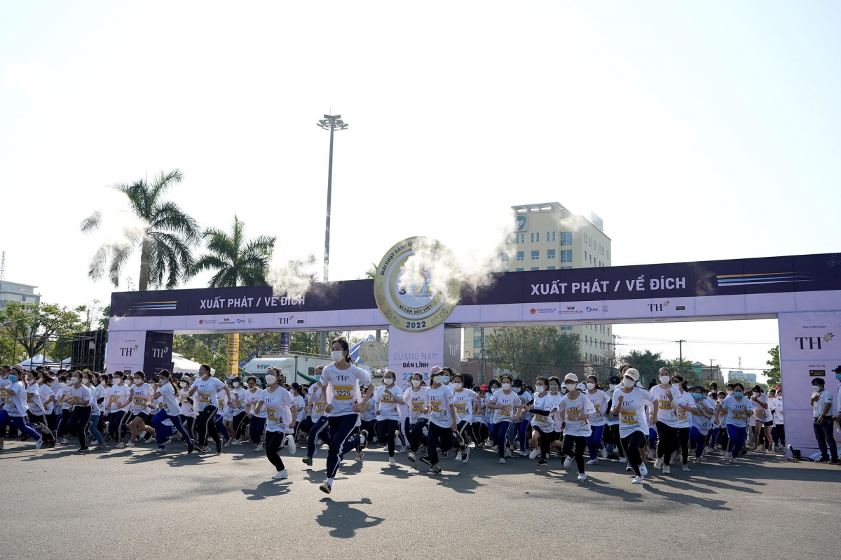 1502 học sinh THCS, 1487 học sinh THPT, 695 sinh viên trên địa bàn tỉnh tham gia giải đấu.