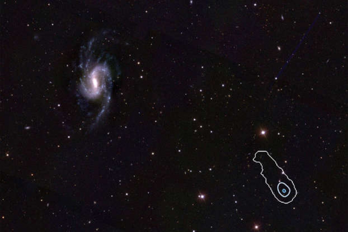 Thiên hà Little Cub nằm trong chòm sao Đại Hùng (Ursa Major) là một thiên hà lùn nằm im lìm từ sau vụ nổ lớn (Big Bang). Điều đó tức là nó chứa những phân tử không hề thay đổi kể từ khoảnh khắc sau khi sự giãn nở nhanh chóng của vũ trụ diễn ra cách đây 13,7 tỷ năm. Dù vậy, Little Cub có một