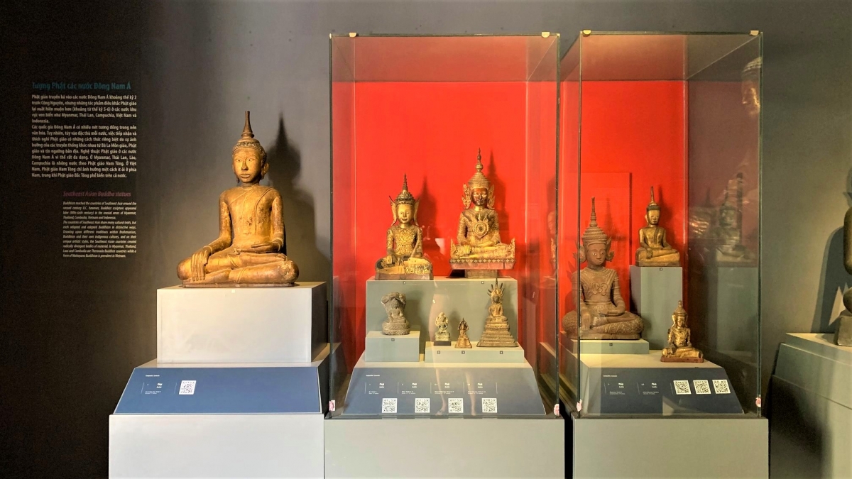 Bảo tàng lịch sử TP.HCM đã số hóa dữ liệu thông tin về các cổ vật và dán nhãn QR để du khách có thể truy cập thông tin.